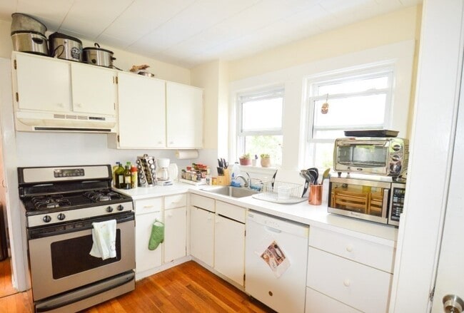 Photo - 22 Cresthill Rd
