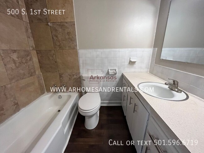 Photo - 500 S 1st St