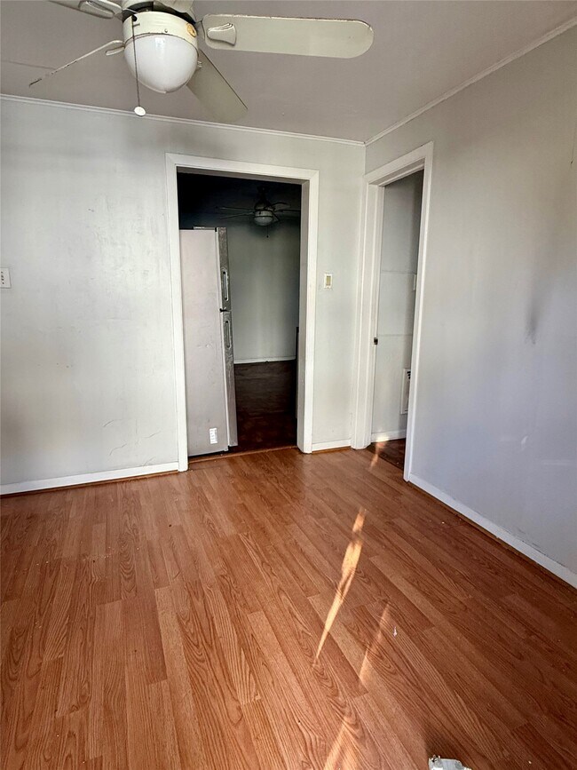 Photo - 1526 Yale St Unidad 2