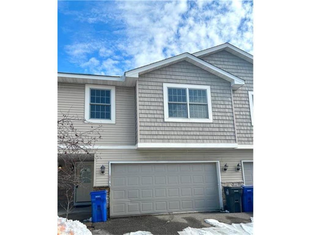 Photo - 1875 Garden Way