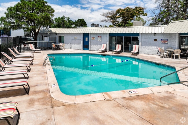 Pool Area - Canyon Crest