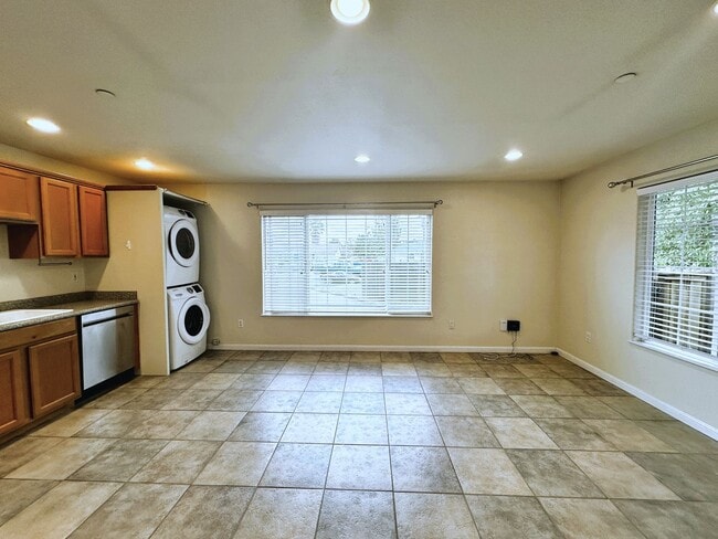 Photo - 705 Carlin Ct