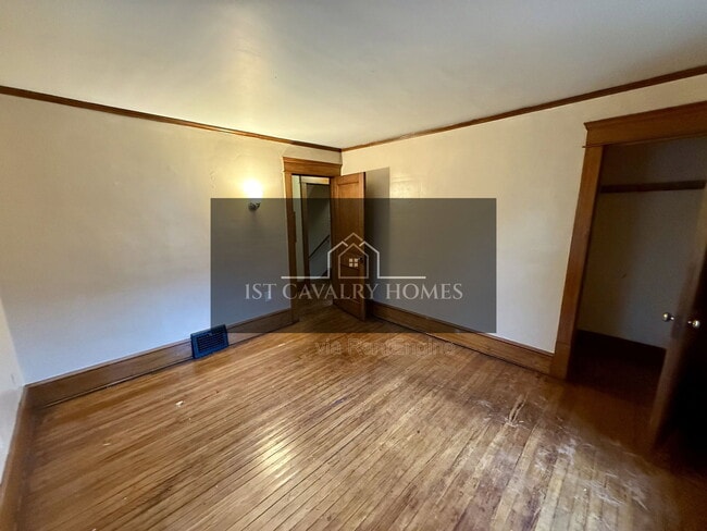 Photo - 705 Hazel St