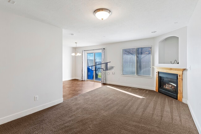 Photo - 1613 N 450 E