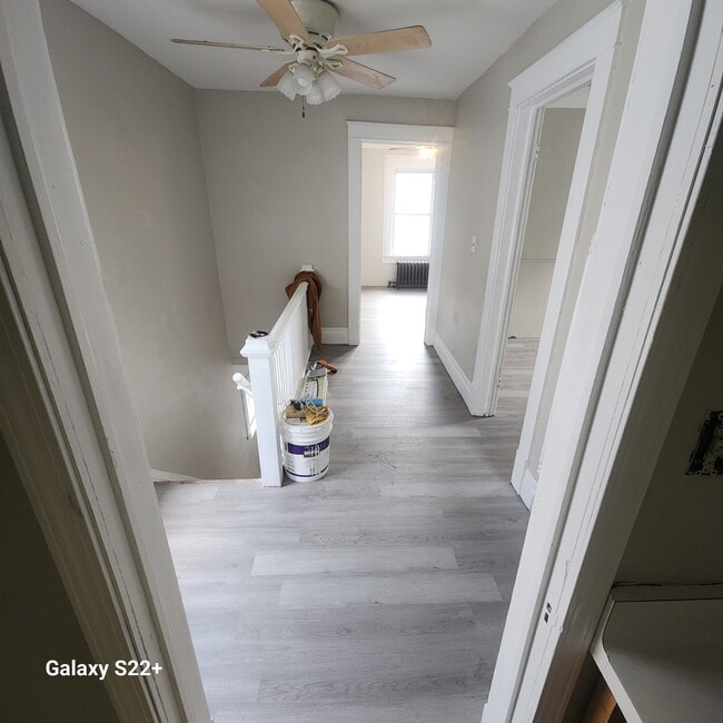 Building Photo - 724 Augustus Pl