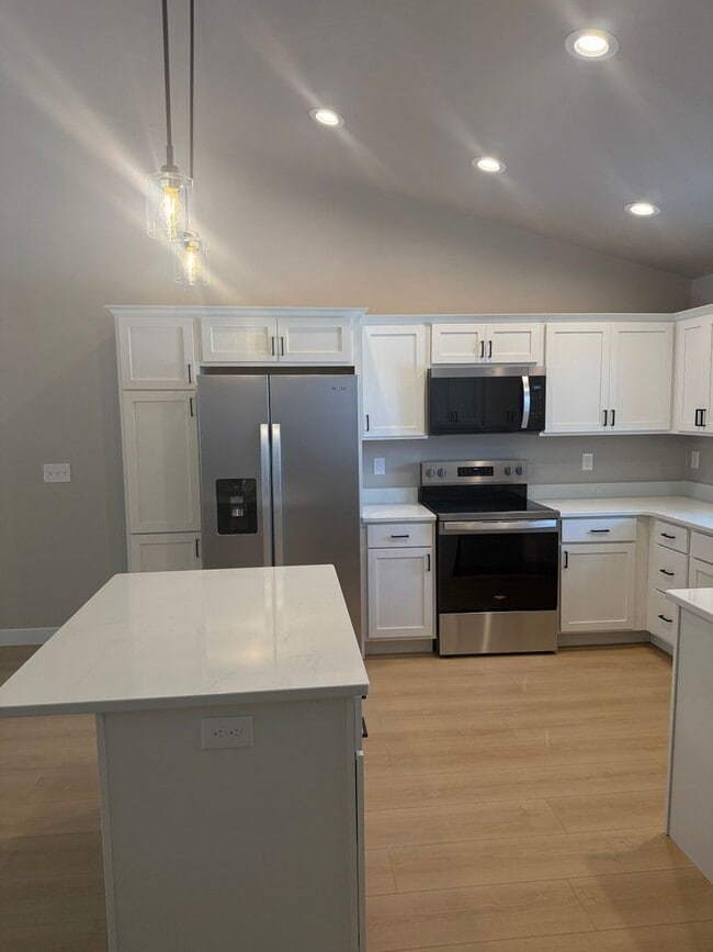 Photo - 2625 Lawrence Ln Unit 2625