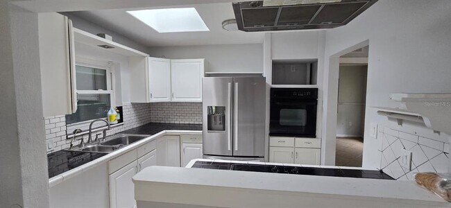 Photo - 480 Sharon Cir