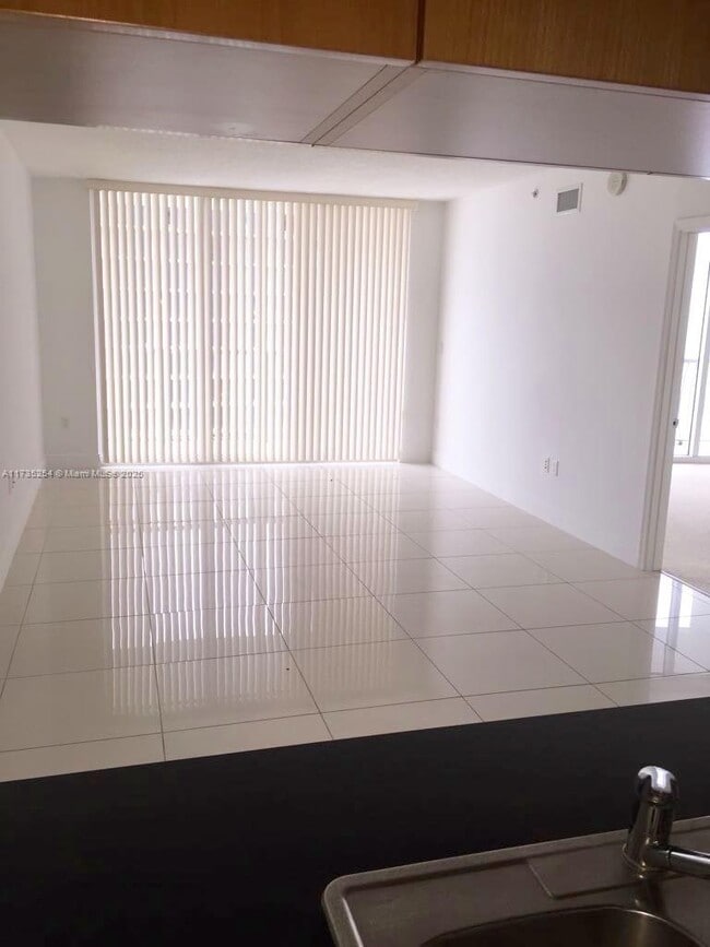 Photo - 1750 N Bayshore Dr Unit 5105