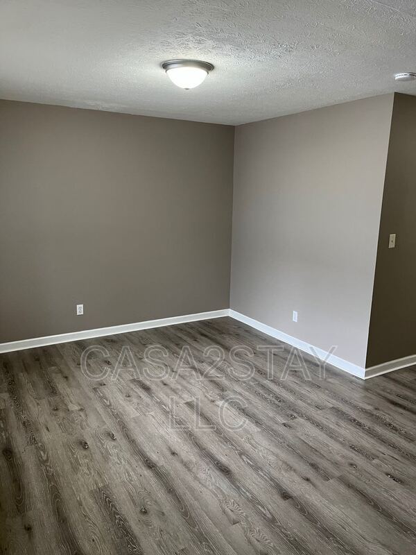 Photo - 411 Iowa Ave Unit 3