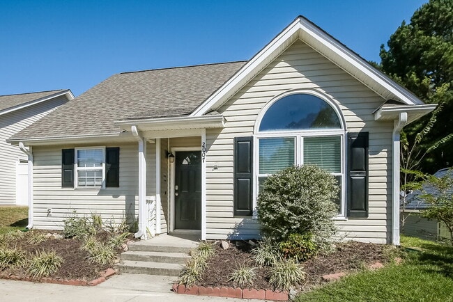 Photo - 2007 Duke Adam St