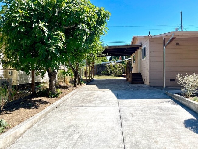 Photo - Charming two bedroom home in Mirabel Heights!