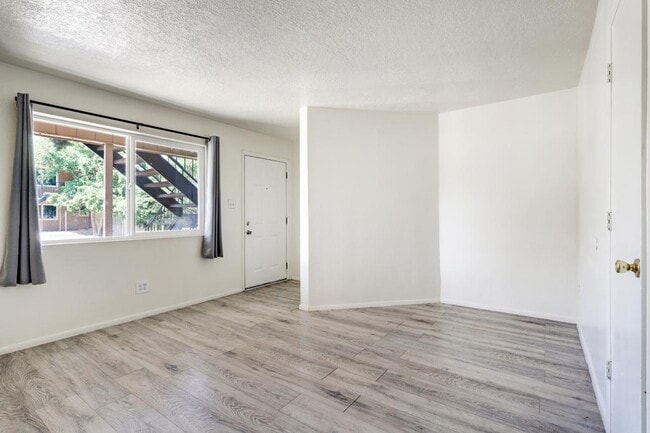 Photo - 13515 Copper Ave NE
