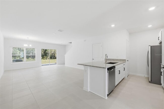 Photo - 2770 Raindrop Run St