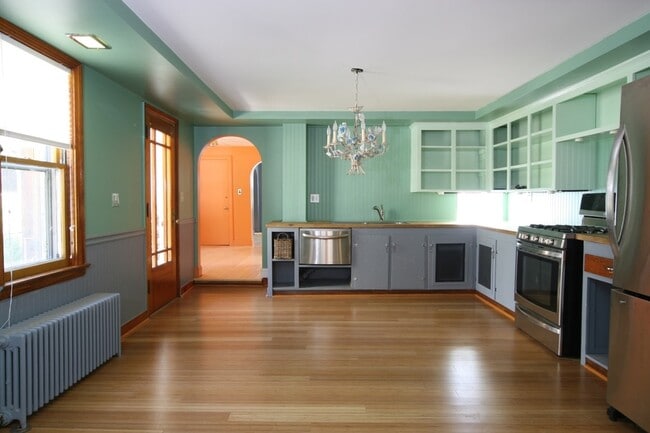 Photo - 410 North St