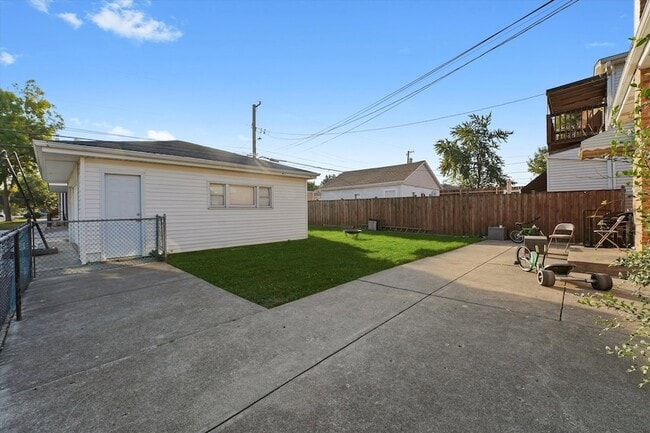 Photo - 3353 N Ozanam Ave Unit G