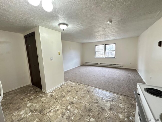 Photo - 2008 Forest Hills Dr