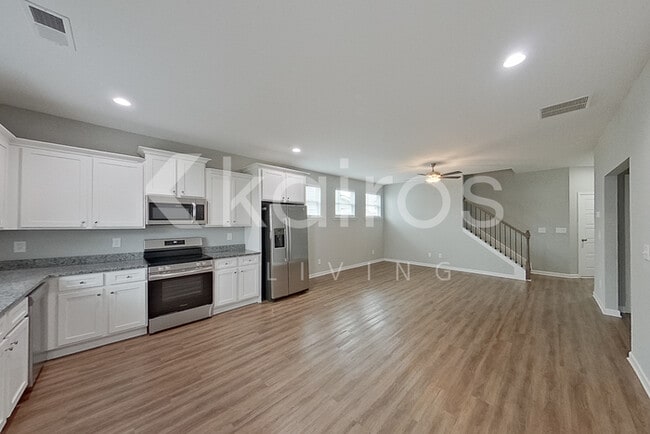 108 English Oak Ln
