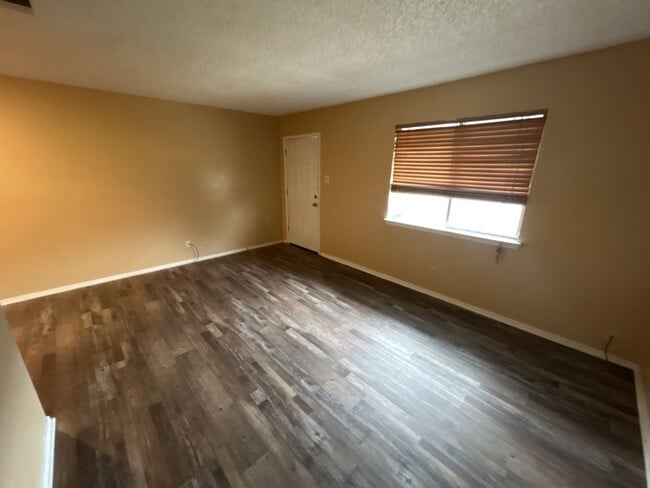 Photo - 1305 Willow Springs Rd Unit 1305 Willow Springs B