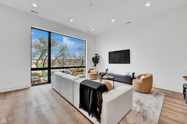 Photo - 1616 W Hastings St Unit 101