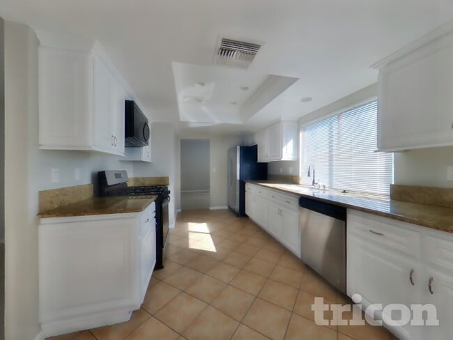 Photo - 3401 Spruce St