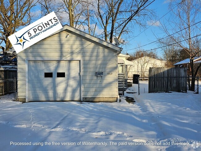 Building Photo - 1069 Merton Ave Rental