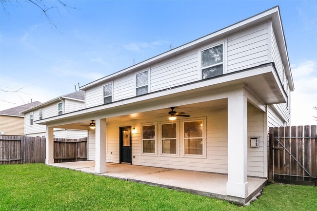 Photo - 16700 Foursquare Dr