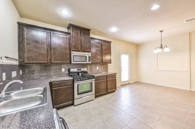 Photo - 19735 Crossfalls Ln
