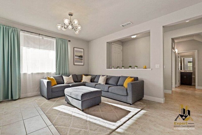 Photo - 232 Rochdale St