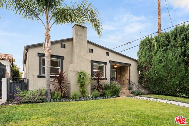 Photo - 419 S Almont Dr