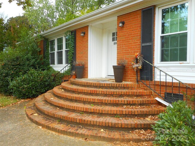 Photo - 8917 Nottoway Dr