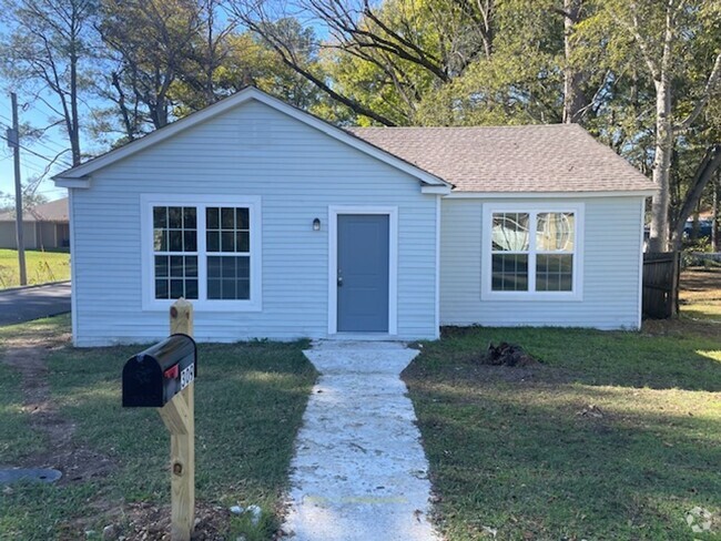 Building Photo - Renovated 3 Bedroom 1 Bath Home for Rent!!