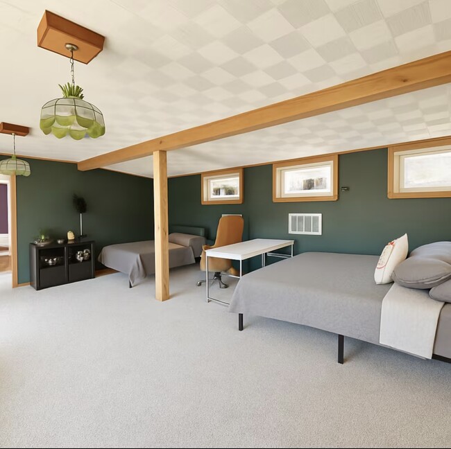 Photo - 1300 W Ohio Ave