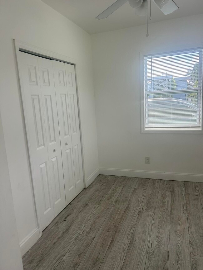 Photo - 3890 Lakewood Rd