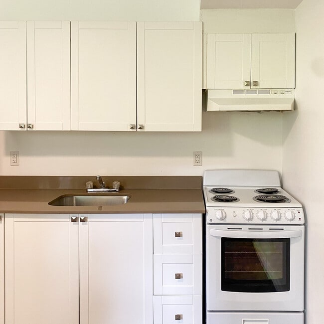 Photo - 625 Borthwick Ave Unit 100