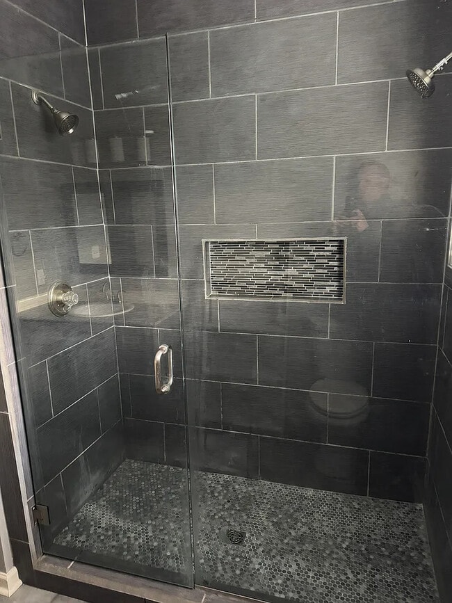 Photo - 1468 Snowden Ave