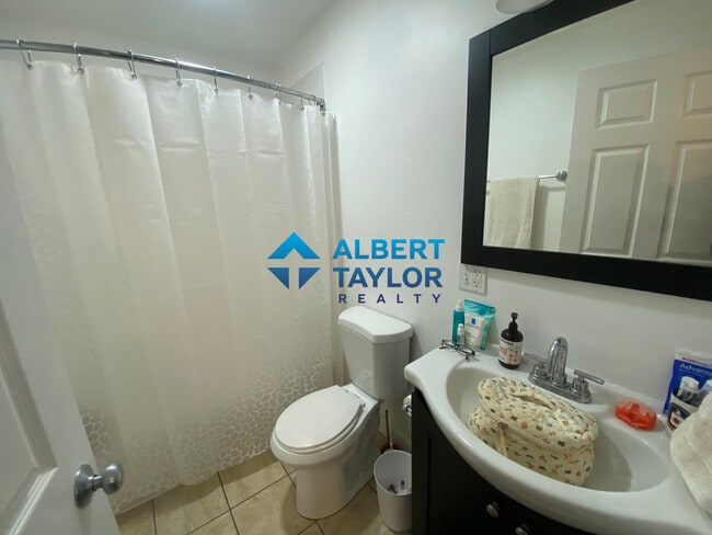 Photo - 243 Northampton St