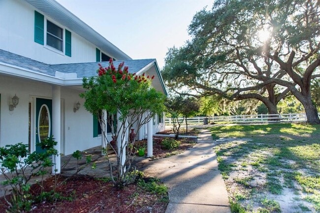 Photo - 315 Lazy Acres Ln