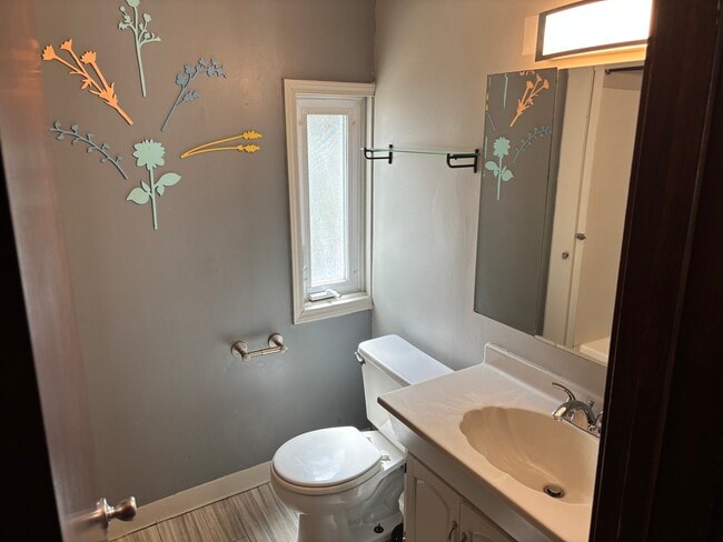 2303 Ashurst Rd Unit A