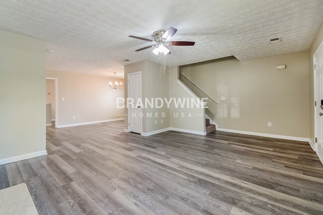 Photo - 6106 Ruth St SW