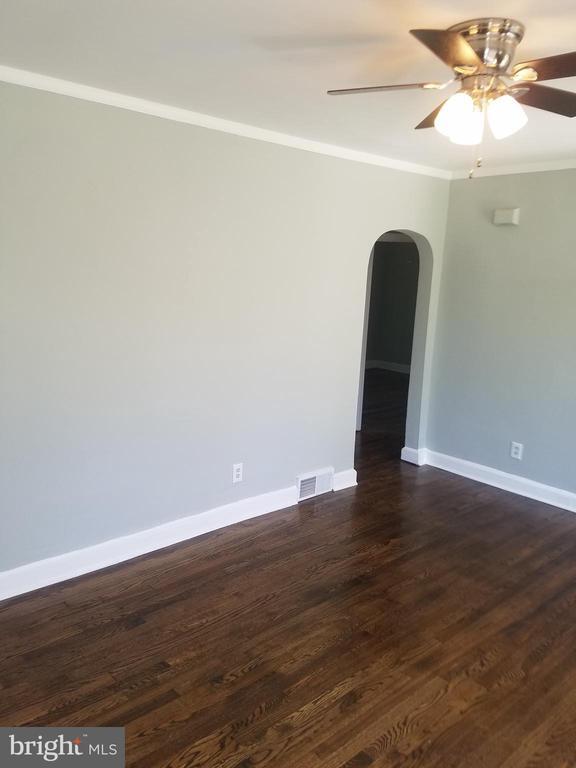 Photo - 215 W 3rd St