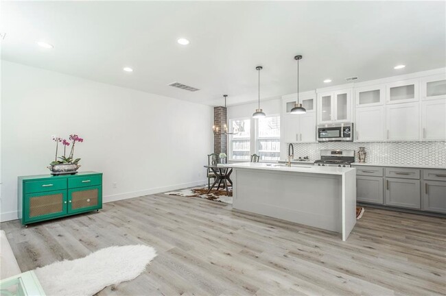 Photo - 1106 NW 79th St