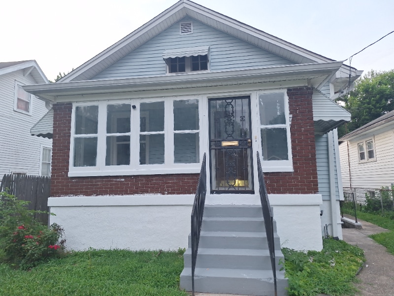 Photo - 737 Iowa Ave House