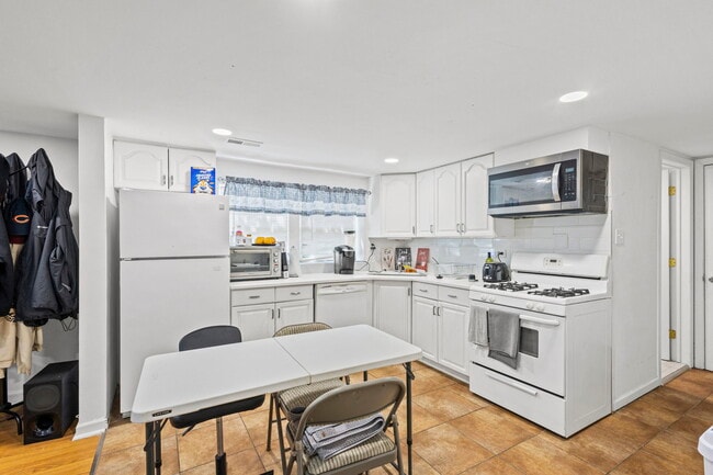 Photo - 5230 S Lockwood Ave