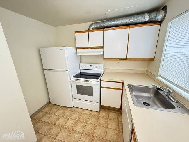 Photo - 630 N 5th Ave Unidad 4