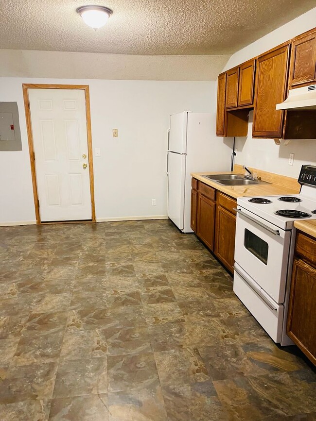 Photo - Great Size, Affordable Apartment!