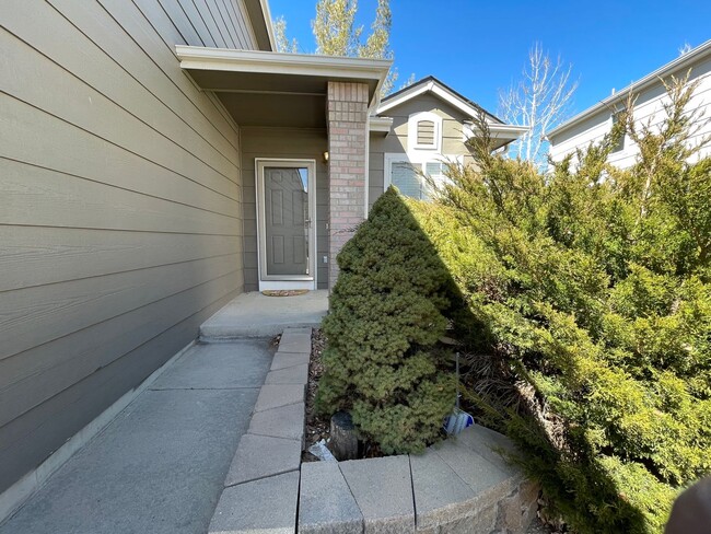 10181 Woodrose Ct