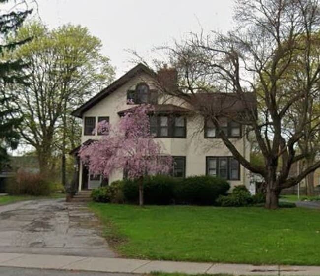 Building Photo - 459 Winton Rd Unit 459 N Winton - Dn