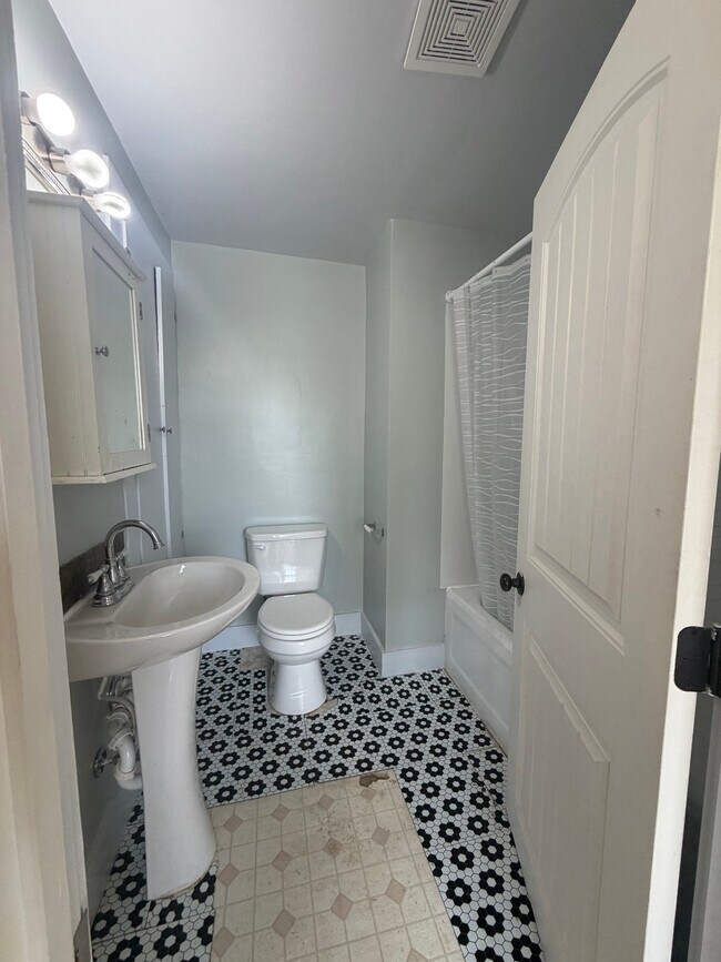 Photo - 124 N Pearl Ave Unidad 1