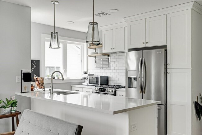 Photo - 19 Plymouth St