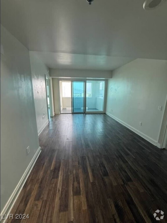 Building Photo - 2700 S Las Vegas Blvd Unit 1707 Rental